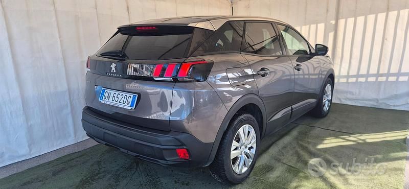 Usata Peugeot 3008 Allure 131 CV (96 kW) 2022 Grigio SUV