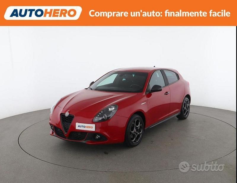 Usata Alfa Romeo Giulietta 120 CV (88 kW) 2018 Rosso Utilitaria