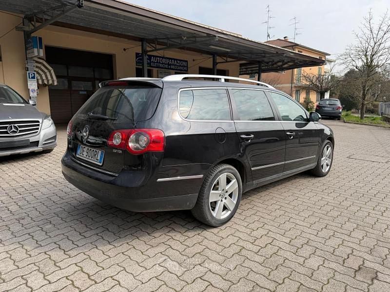 Usata VW Passat Sportline 140 CV (102 kW) 2007 Nero Station wagon