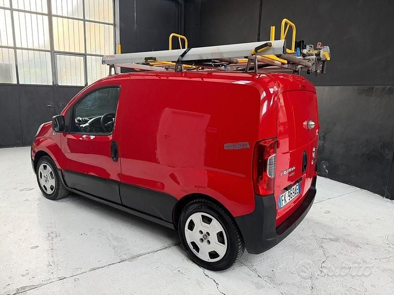 Usata Fiat Fiorino 95 CV (69 kW) 2017 Rosso Monovolume