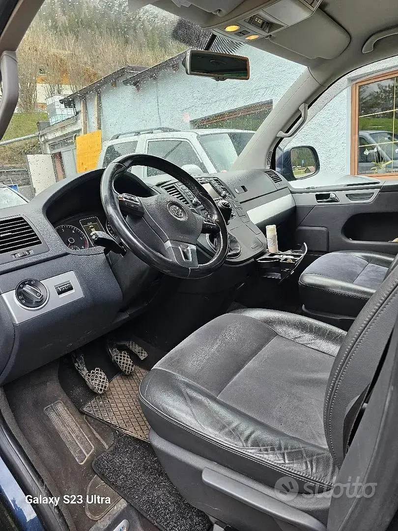 Usata VW T5 Highline 180 CV (132 kW) 2010 Blu Furgone