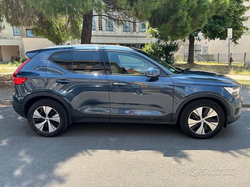 Usata Volvo XC40 Momentum 150 CV (110 kW) 2020 Blu/azzurro SUV