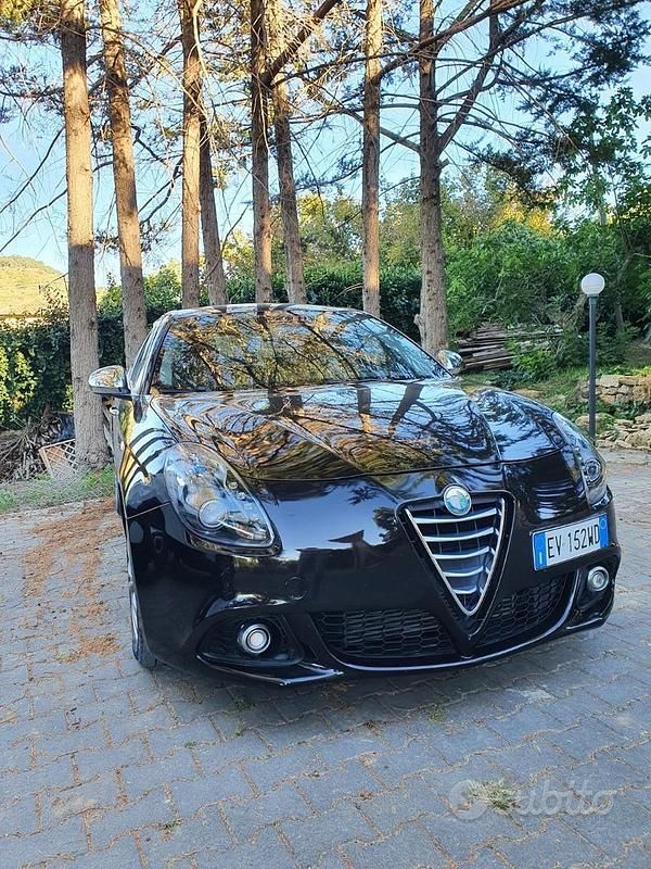 Usata Alfa Romeo Giulietta 105 CV (77 kW) 2014 Nero Utilitaria