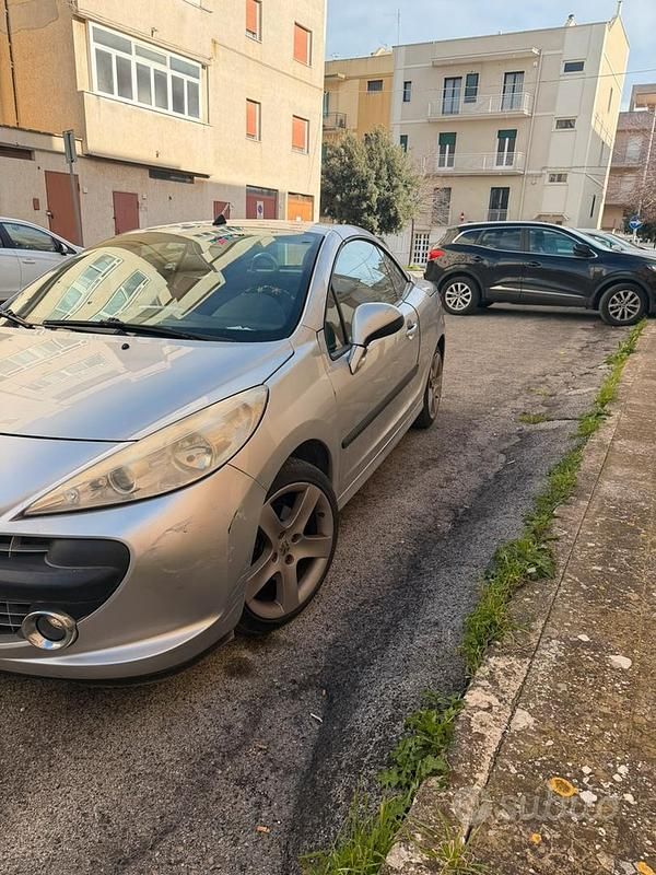 Usata Peugeot 207 CC 90 CV (66 kW) 2008 Grigio Cabrio