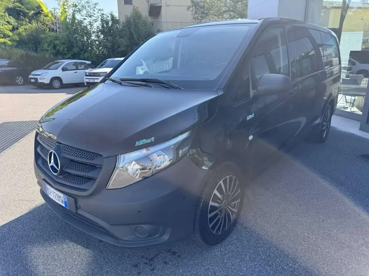 Usata Mercedes Vito 163 CV (119 kW) 2022 Nero Furgone