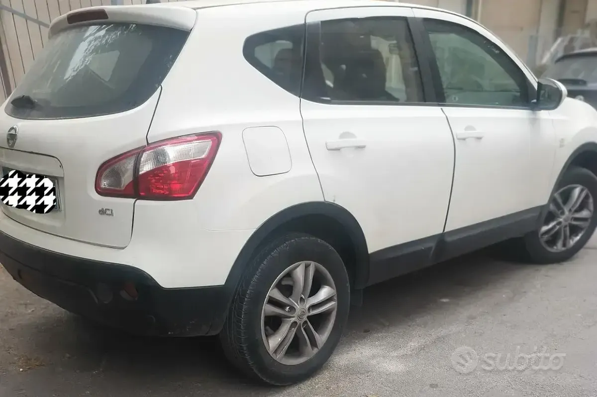 Usata Nissan Qashqai 110 CV (80 kW) 2012 Bianco SUV