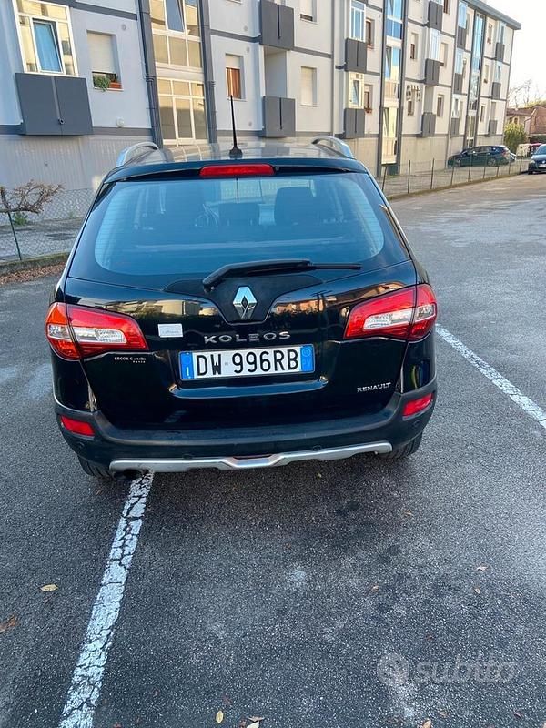 Usata Renault Koleos 150 CV (110 kW) 2009 Nero SUV