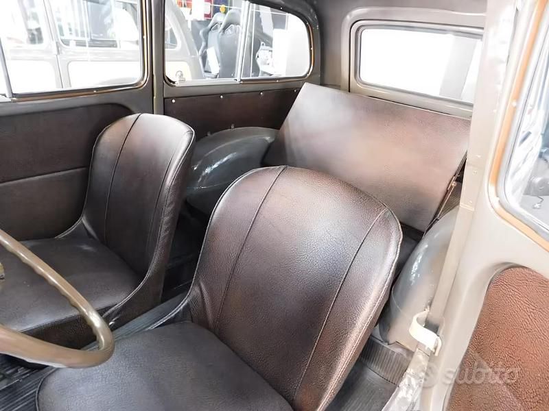 Usata Fiat Belvedere 774 CV (569 kW) 1950 Grigio Berlina