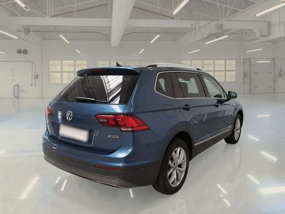 Usata VW Tiguan Allspace Business 150 CV (110 kW) 2020 Blu SUV