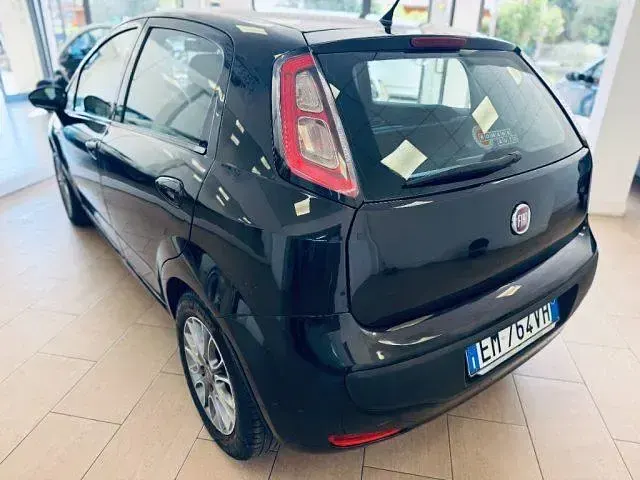 Usata Fiat Punto Evo 69 CV (50 kW) 2012 Nero Utilitaria