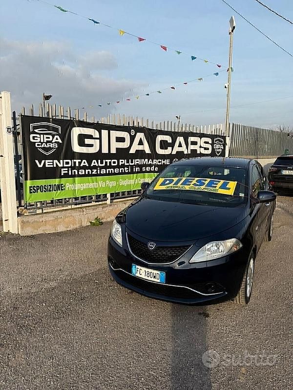 Usata Lancia Ypsilon S 95 CV (69 kW) 2016 Blu Utilitaria
