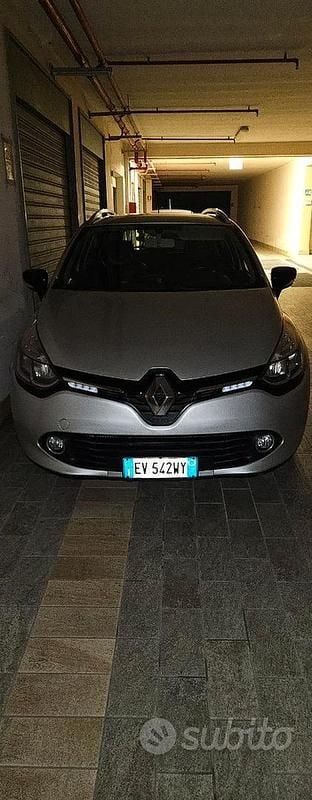 Usata Renault Clio GrandTour 75 CV (55 kW) 2015 Grigio Station wagon