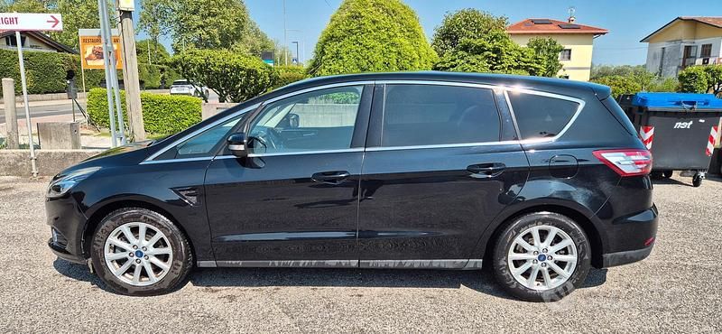 Usata Ford S-MAX Titanium 150 CV (110 kW) 2016 Nero Monovolume