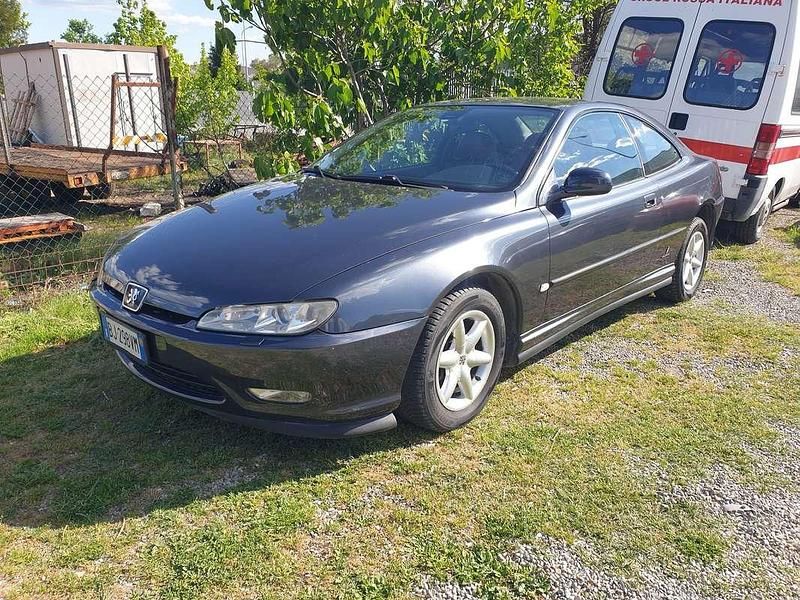 Grigio Usata 2000 Peugeot 406 Coupe Coupé | 4900 € - Immagine 1/4