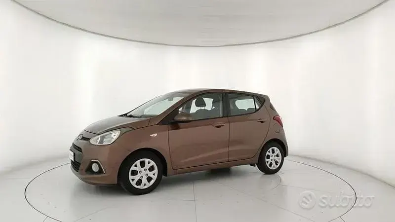 Begagnad Hyundai i10 Comfort 67 HK (49 kW) 2015 Halvkombi