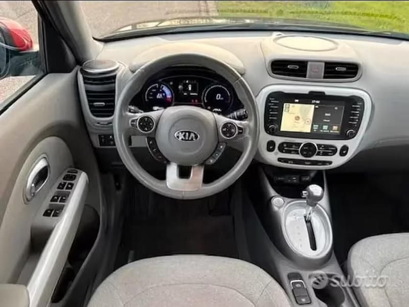 Usata Kia Soul 147 CV (108 kW) 2025 Nero SUV