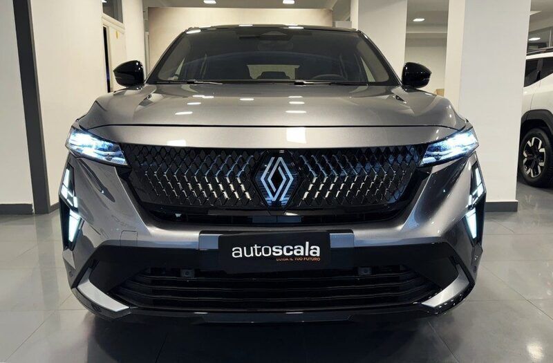 Grigio scisto Usata 2024 Renault Rafale Techno SUV | 39.590 € (Ottimo prezzo) - Immagine 1/4