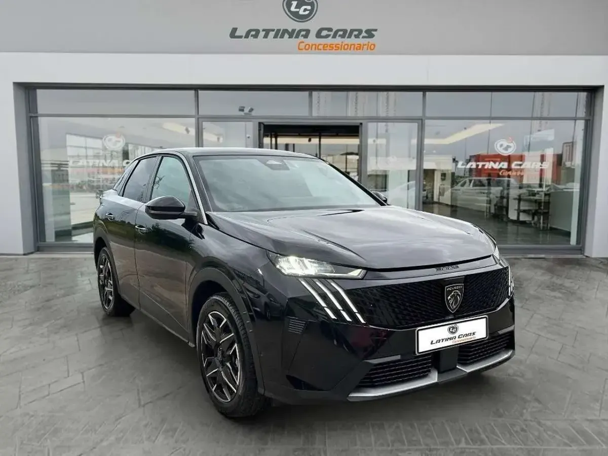Usata Peugeot 3008 Allure 145 CV (106 kW) 2025 Nero SUV