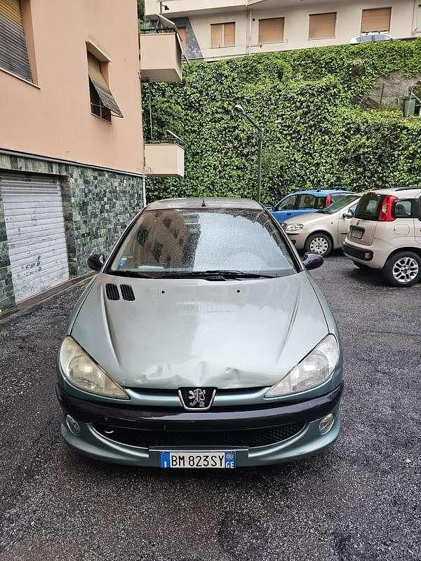 Usata Peugeot 206 60 CV (44 kW) 2000 Berlina