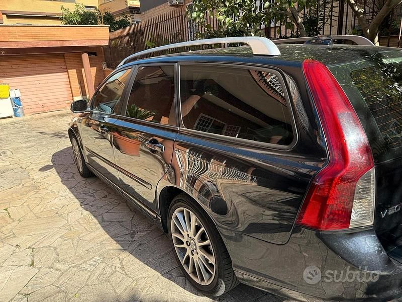 Usata Volvo V50 109 CV (80 kW) 2009 Nero Station wagon