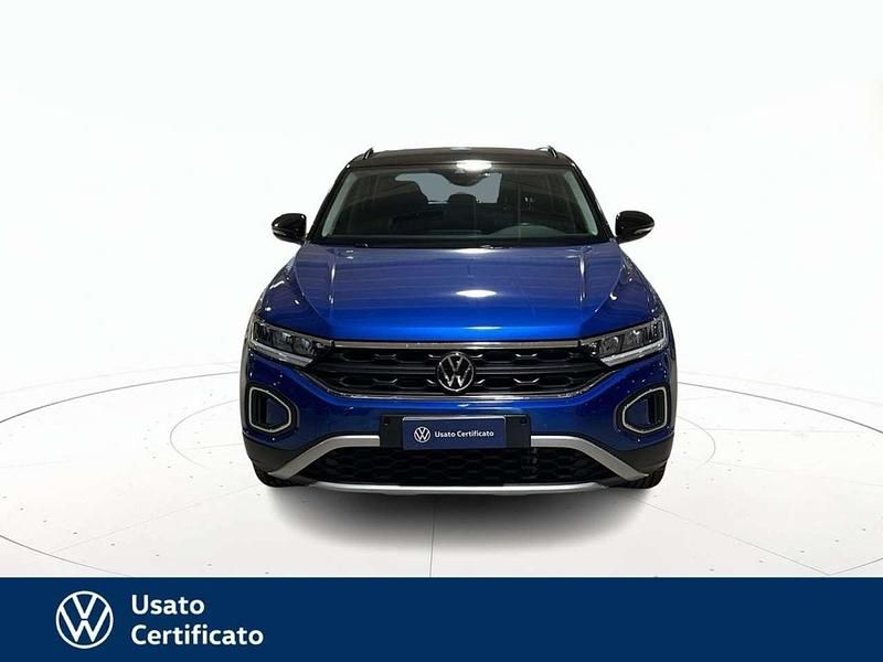 Usata VW T-Roc Life 150 CV (110 kW) 2023 Blu pastello SUV