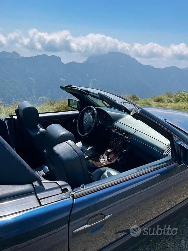 Usata Mercedes SL320 1995 Blu Cabrio