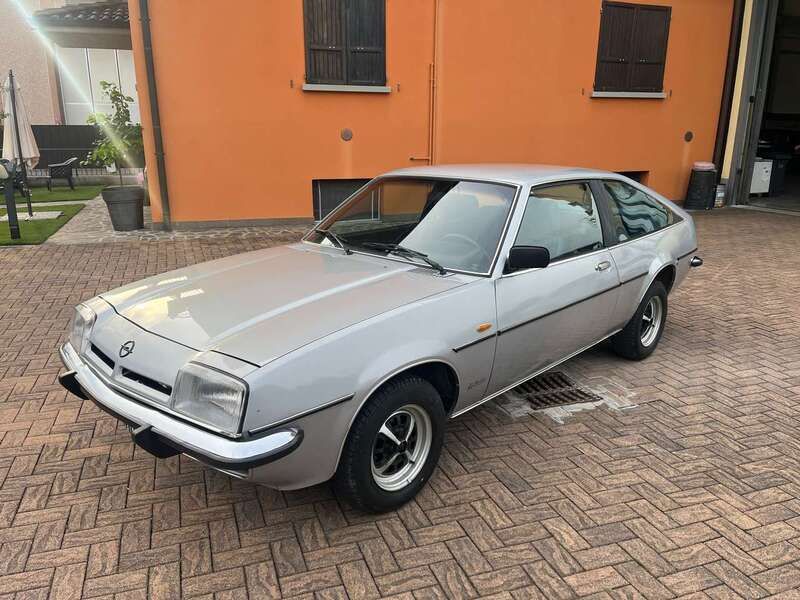 Grigio Usata 1979 Opel Manta Tre volumi | 9500 € - Immagine 1/4