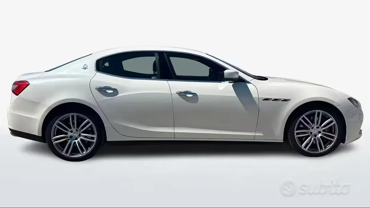 Usata Maserati Ghibli 275 CV (202 kW) 2015 Bianco Berlina