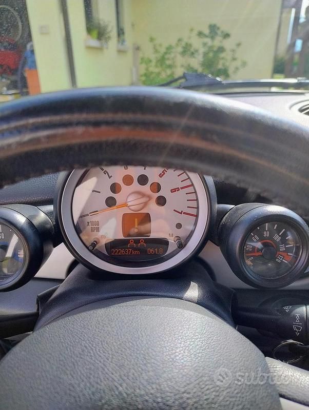 Usata Mini Cooper D 109 CV (80 kW) 2007 Utilitaria