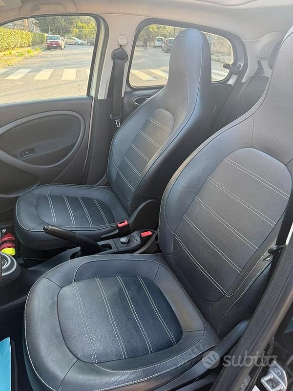 Usata Smart ForFour Prime 90 CV (66 kW) 2016 Utilitaria
