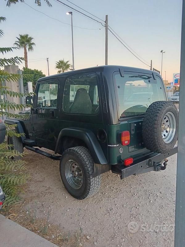 Usata Jeep Wrangler 1999 Verde SUV