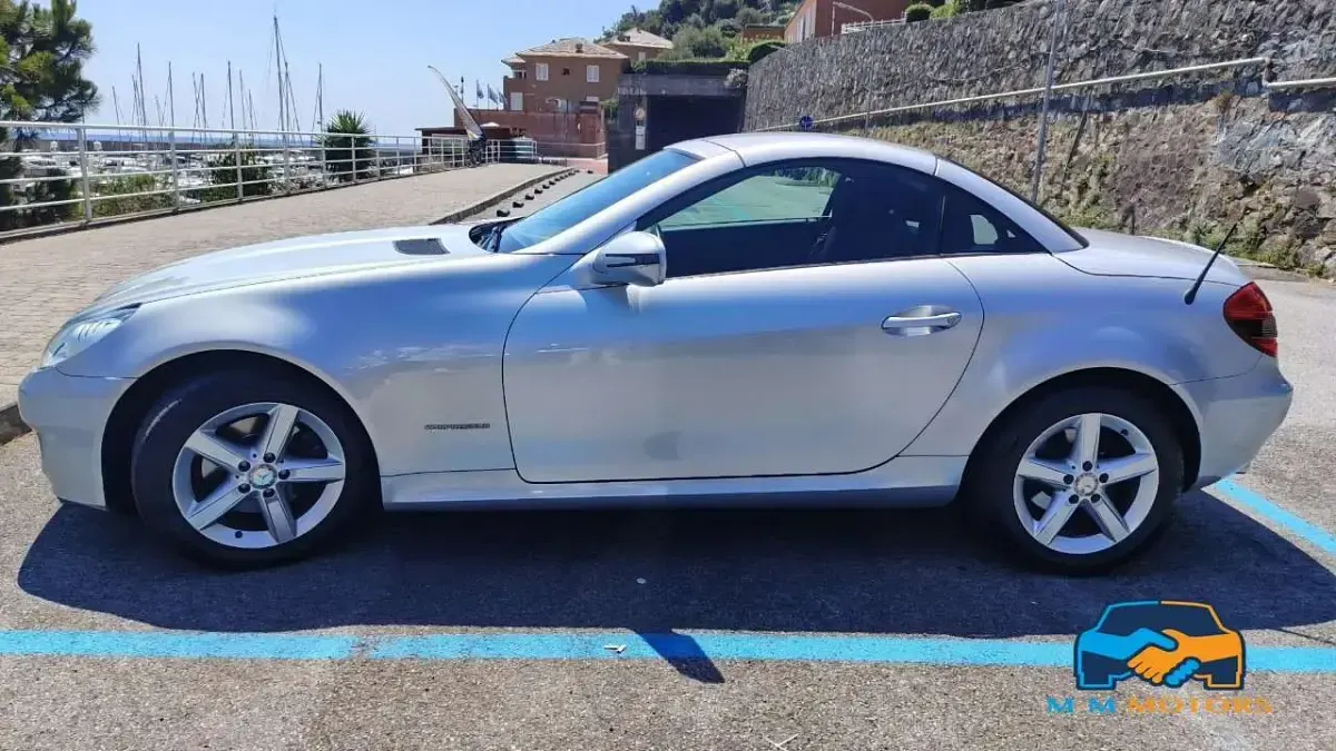 Usata Mercedes SLK200 Chrome 184 CV (135 kW) 2009 Grigio Cabrio