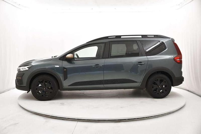 Nuova Dacia Jogger Extreme 143 CV (105 kW) 2026 Verde oxide Monovolume