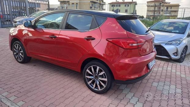 Usata EVO Evo 3 83 kW (113 CV) 2022 Altro metallizzato SUV