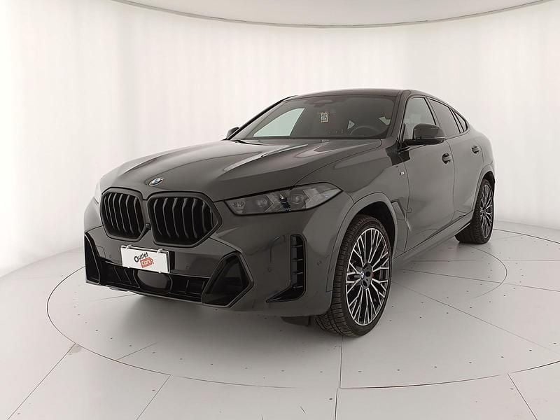 Usata BMW X6 M Sport 340 CV (250 kW) 2024 Nero metallizzato SUV
