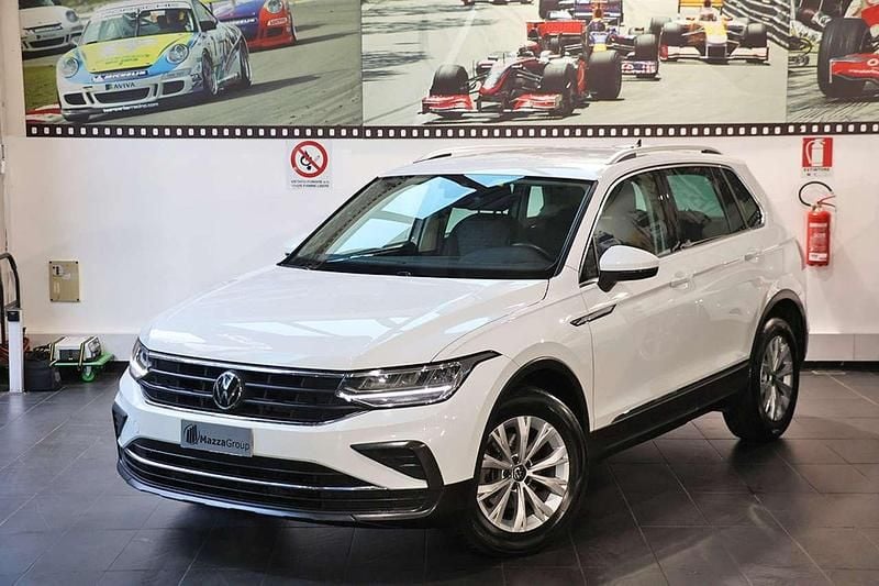 Bianco Usata 2022 VW Tiguan Life SUV | 24.750 € (Super prezzo) - Immagine 1/4