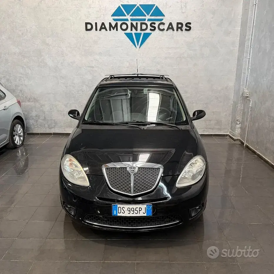 Usata Lancia Ypsilon 77 CV (56 kW) 2008 Nero Utilitaria