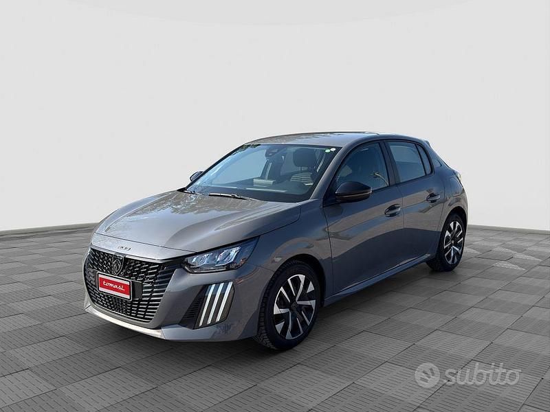 Usata Peugeot 208 Active 75 CV (55 kW) 2024 Grigio selenium Utilitaria