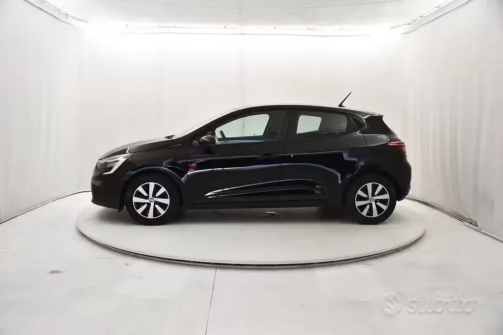 Usata Renault Clio V Equilibre 90 CV (66 kW) 2023 Nero Berlina