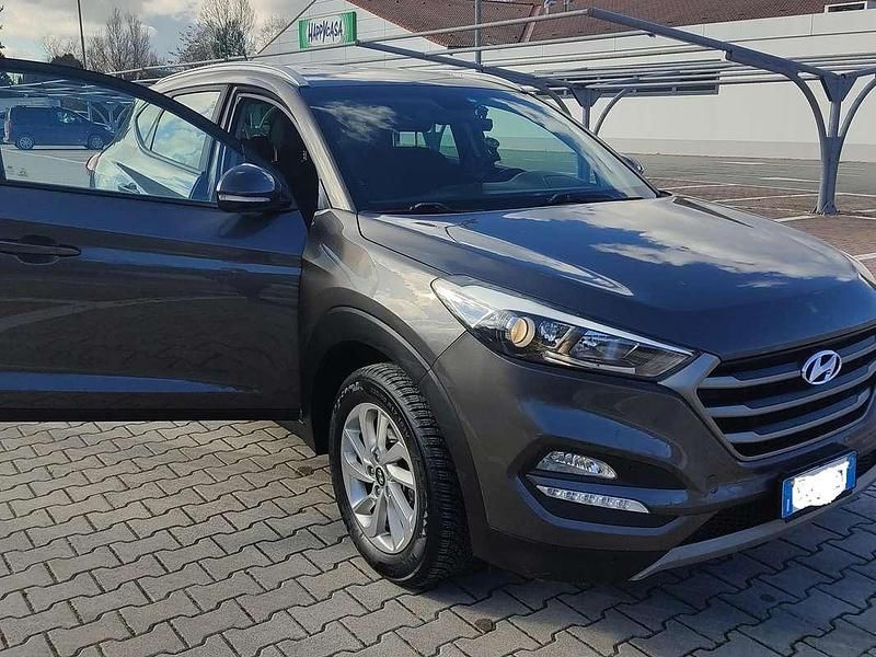 Usata Hyundai Tucson Classic 116 CV (85 kW) 2017 Grigio SUV
