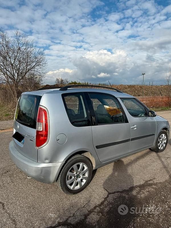 Usata Skoda Roomster 80 CV (58 kW) 2009 Monovolume