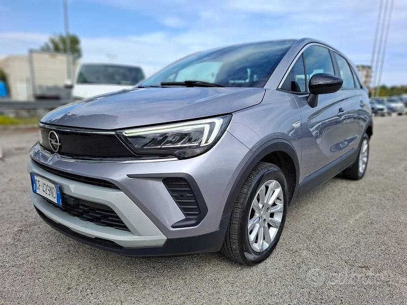 Grigio Usata 2021 Opel Crossland S SUV | 11.500 € (Buon prezzo) - Immagine 1/4