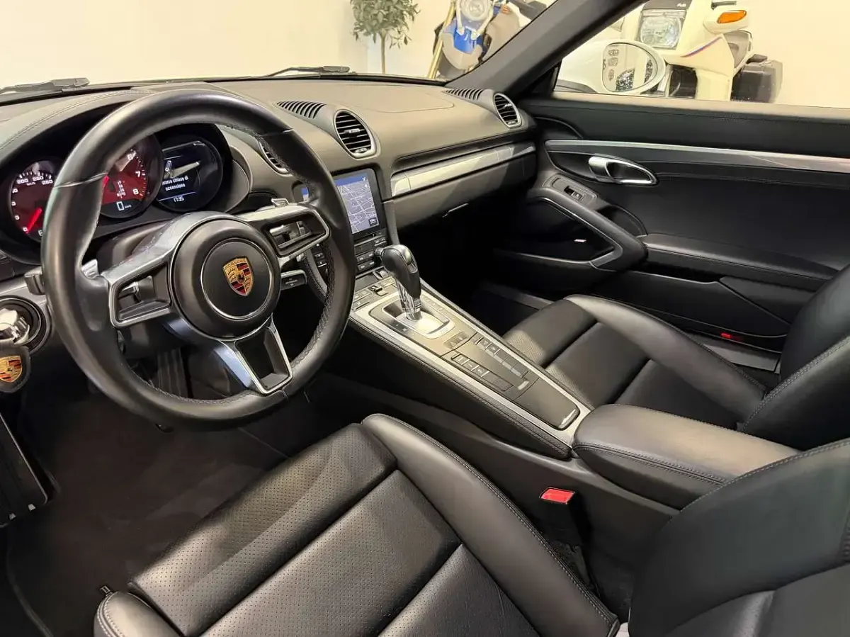 Usata Porsche 718 Sport 299 CV (219 kW) 2017 Bianco pastello Coupé