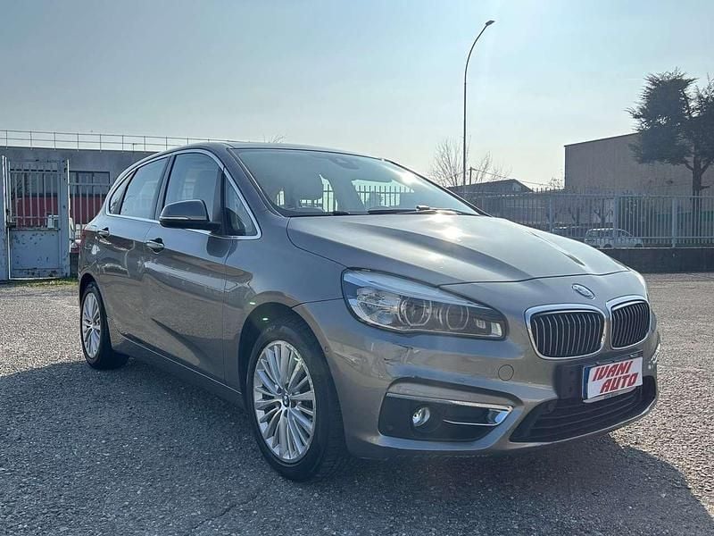 Usata BMW 220 Luxury Line 190 CV (139 kW) 2014 Grigio Monovolume