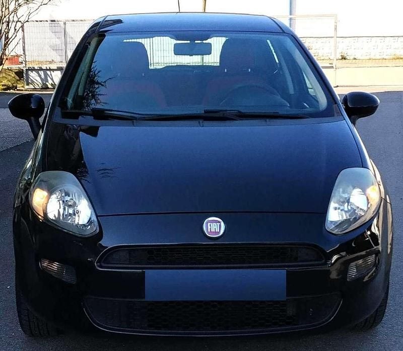 Usata Fiat Grande Punto 69 CV (50 kW) 2012 Nero Utilitaria