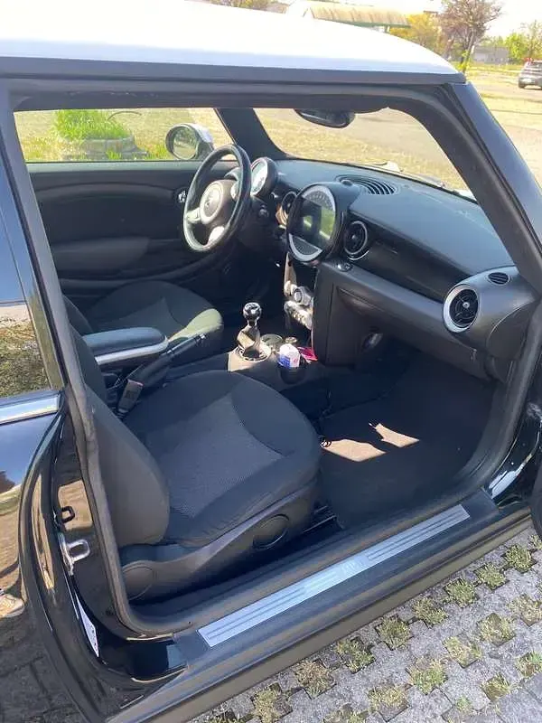 Usata Mini ONE 75 CV (55 kW) 2010 Nero Utilitaria