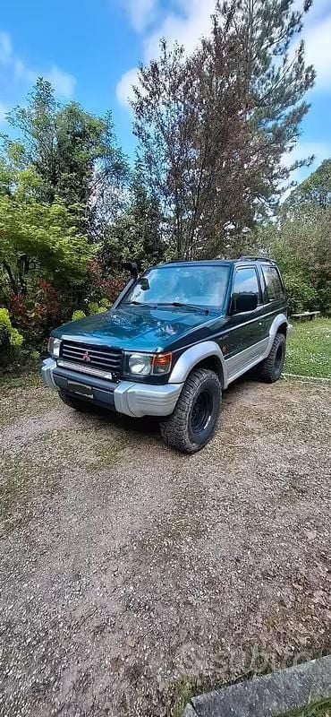 Usata Mitsubishi Pajero 1996 Verde SUV