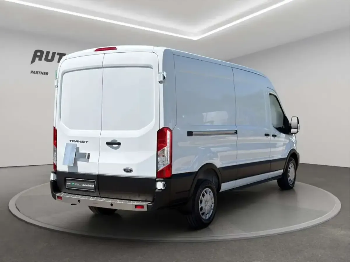 Usata Ford Transit 129 CV (94 kW) 2024 Bianco Furgone