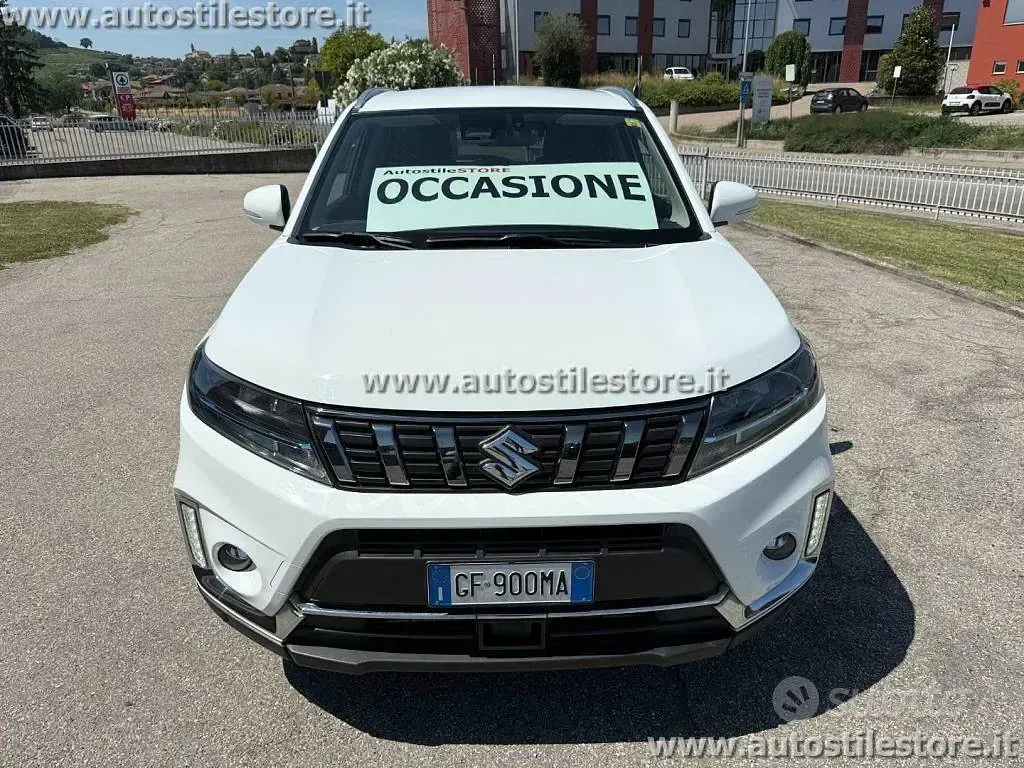 Usata Suzuki Vitara 129 CV (94 kW) 2021 Bianco pastello SUV
