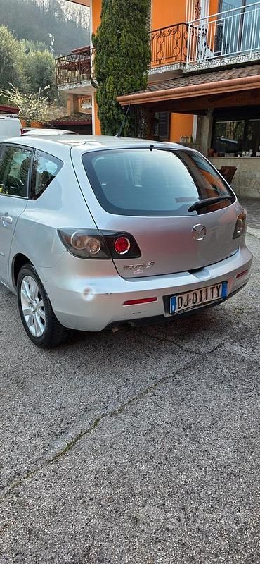 Usata Mazda 3 109 CV (80 kW) 2006 Grigio Berlina